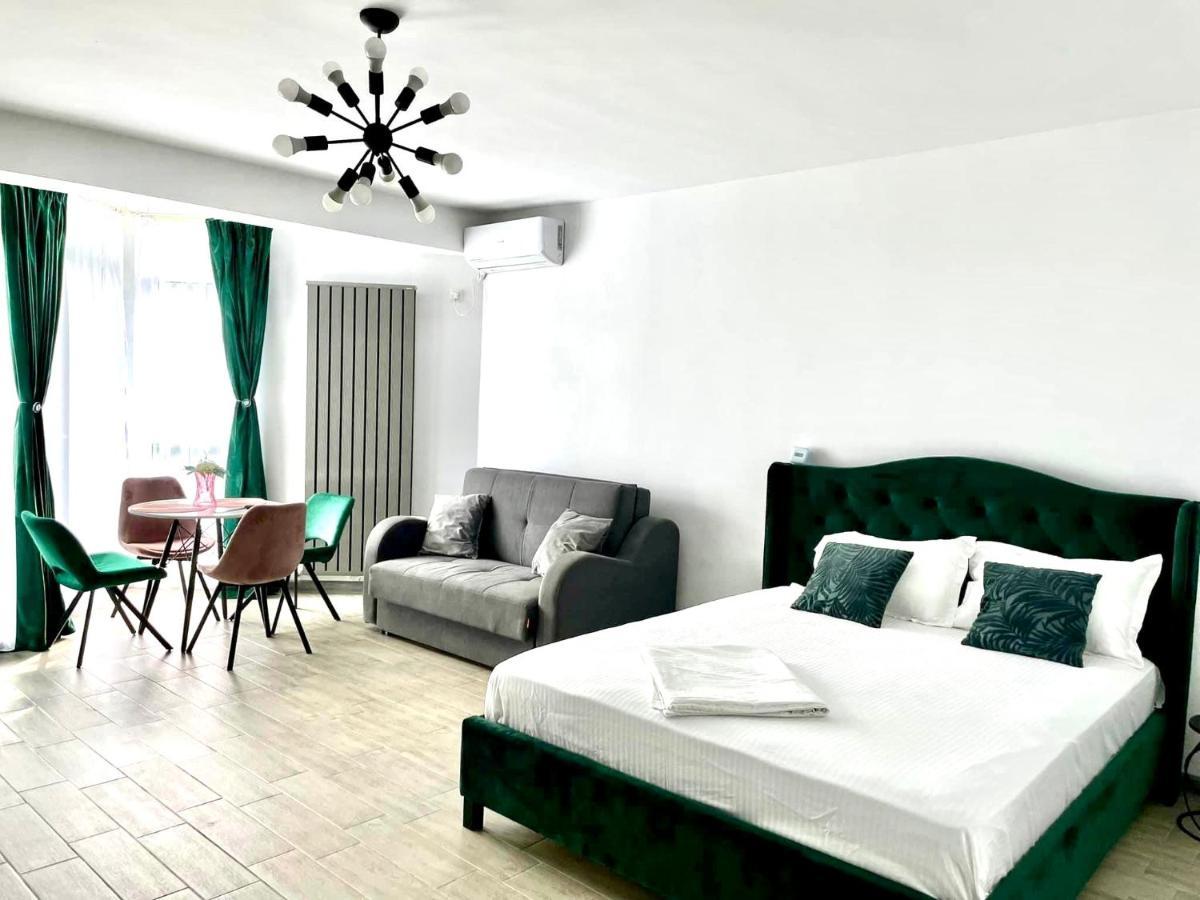 Nicolas By Alezzii Beach Apartament Studio Navodari Exterior photo